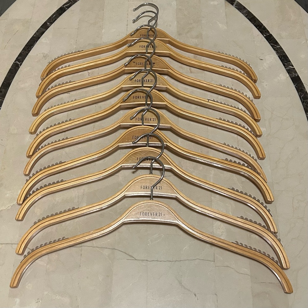 Forever 21 Elegant and Sturdy Wooden Top and Dress Hangers Lot of 10